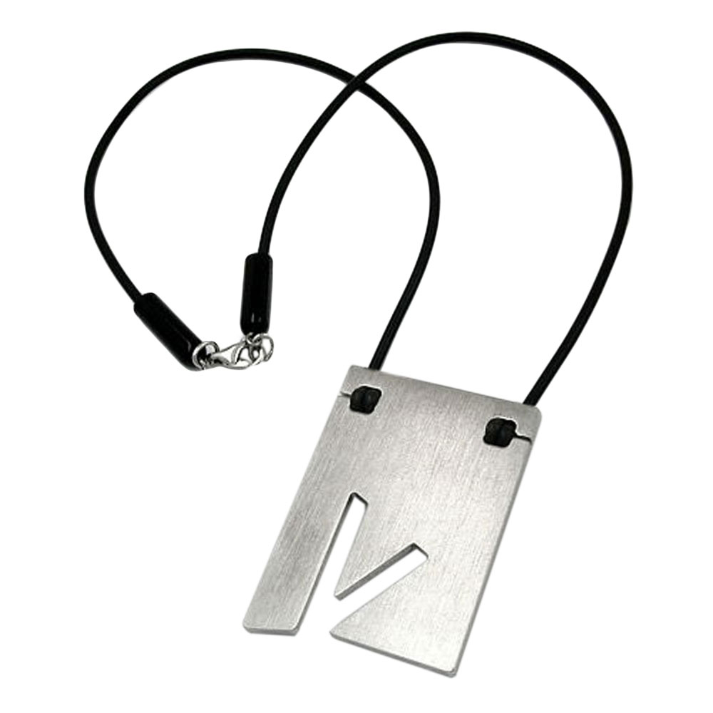 Kette 44x31mm Anhänger Edelstahl Buchstabe V Vollgummi schwarz 42cm (Länge 42cm)